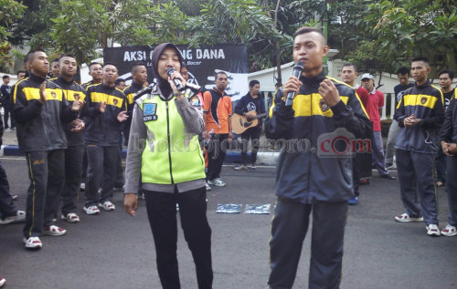 Tak Sengaja Melintas, Batalyon Pusdiklat Sabhara Porong Turut Berdonasi